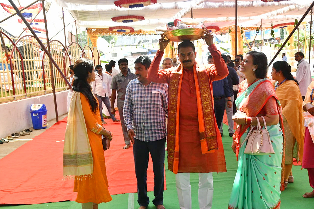 Sri Rama Navami Celebrations At Bhadrachalam Temple Photos - Sakshi16