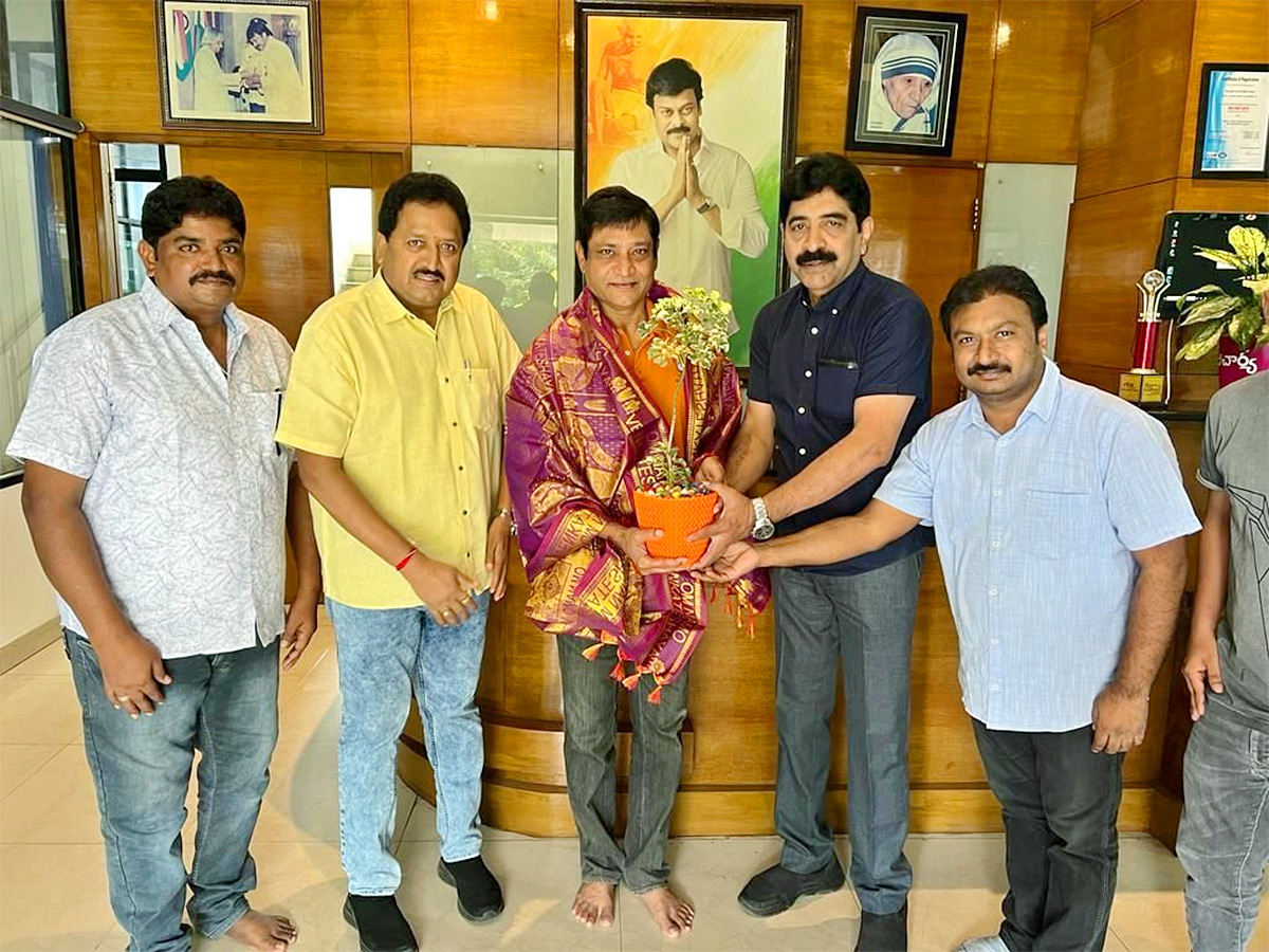 Actor Maharshi Raghava to Donate Blood 100th Time at Chiranjeevi Blood Bank  - Sakshi6