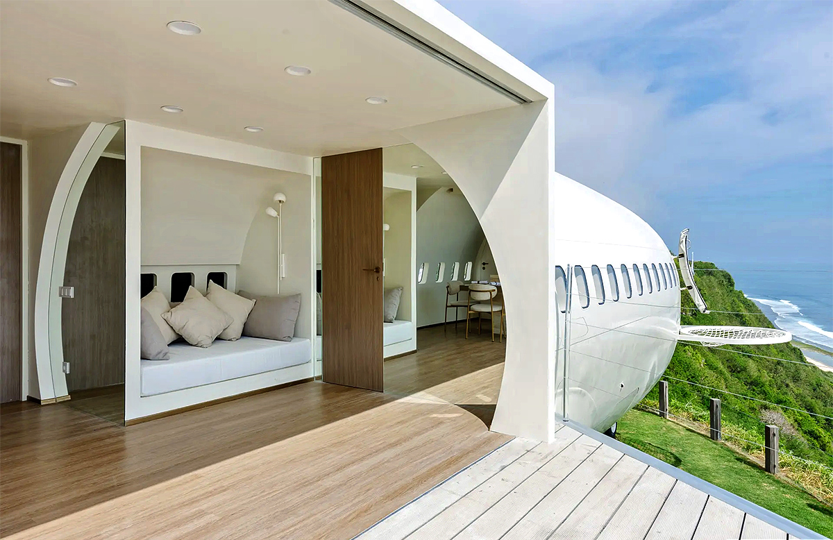 Boeing 737 becomes a spectacular cliff hanging luxury home Photos - Sakshi15