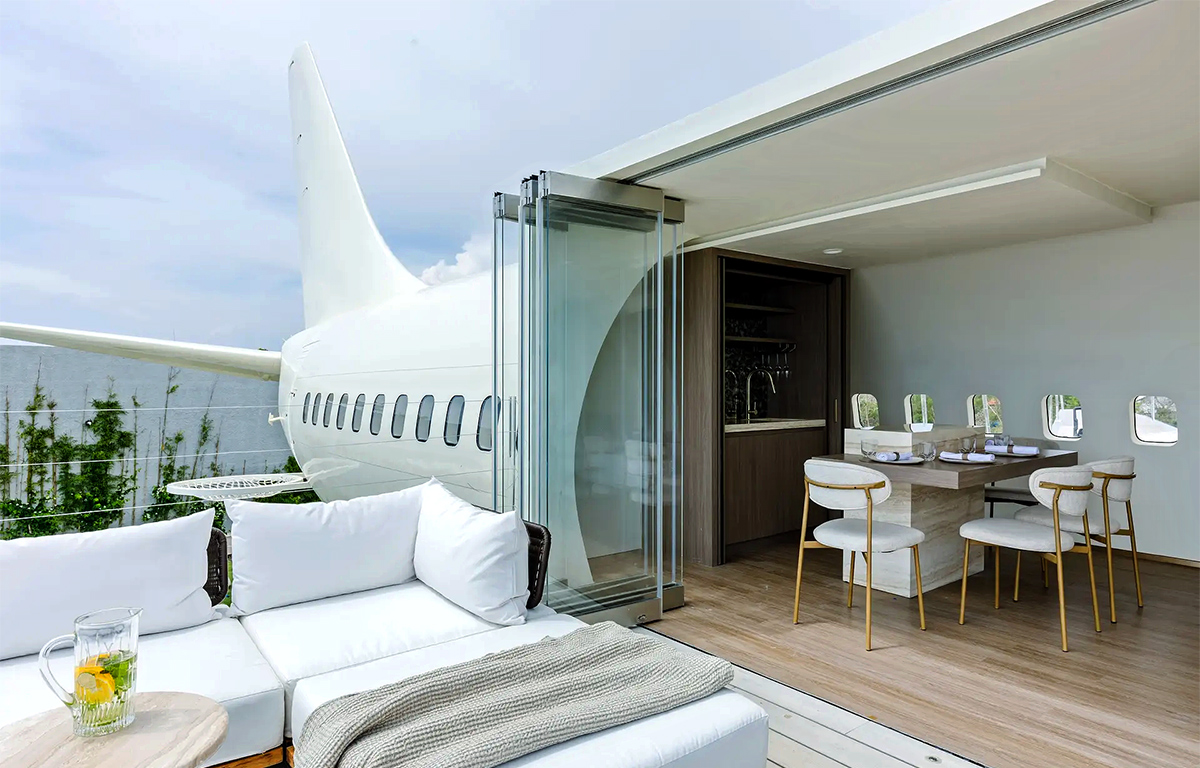 Boeing 737 becomes a spectacular cliff hanging luxury home Photos - Sakshi7