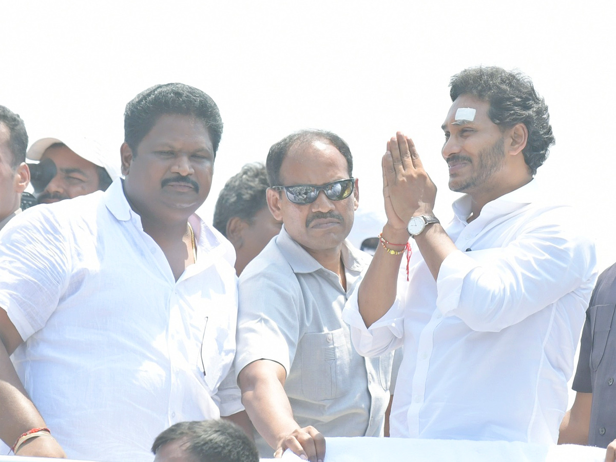 CM YS Jagan Memantha Siddham Bus Yatra At Ravulapalem Konaseema District Photos - Sakshi24