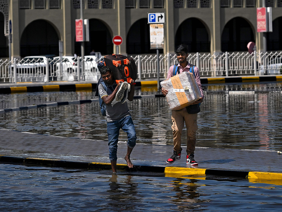 Heavy Rains in Dubai Photos - Sakshi19