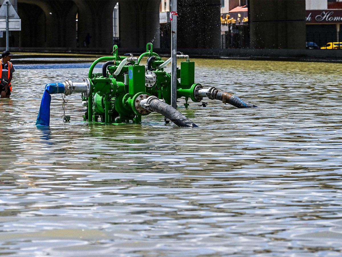 Heavy Rains in Dubai Photos - Sakshi20