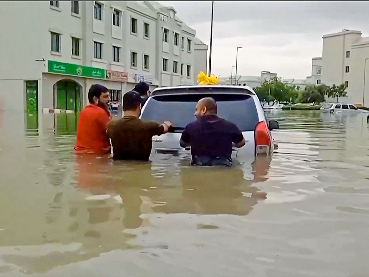 Heavy Rains in Dubai Photos - Sakshi8