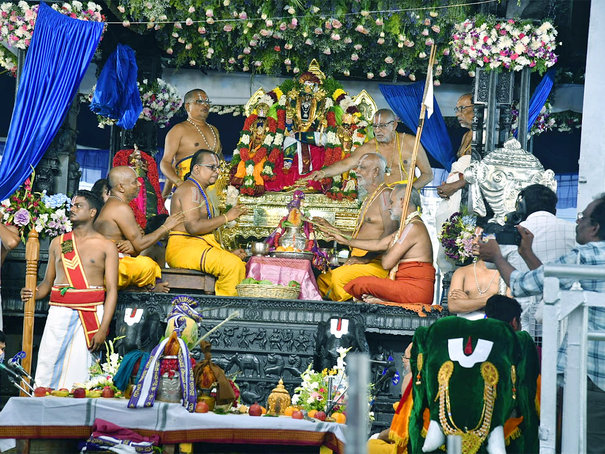 sri rama pattabhishekam 2024 bhadrachalam temple celebration photos - Sakshi10