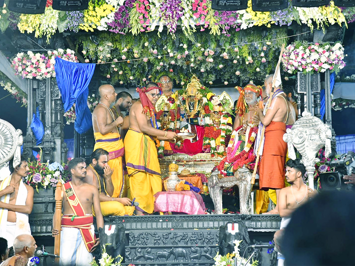 sri rama pattabhishekam 2024 bhadrachalam temple celebration photos - Sakshi17