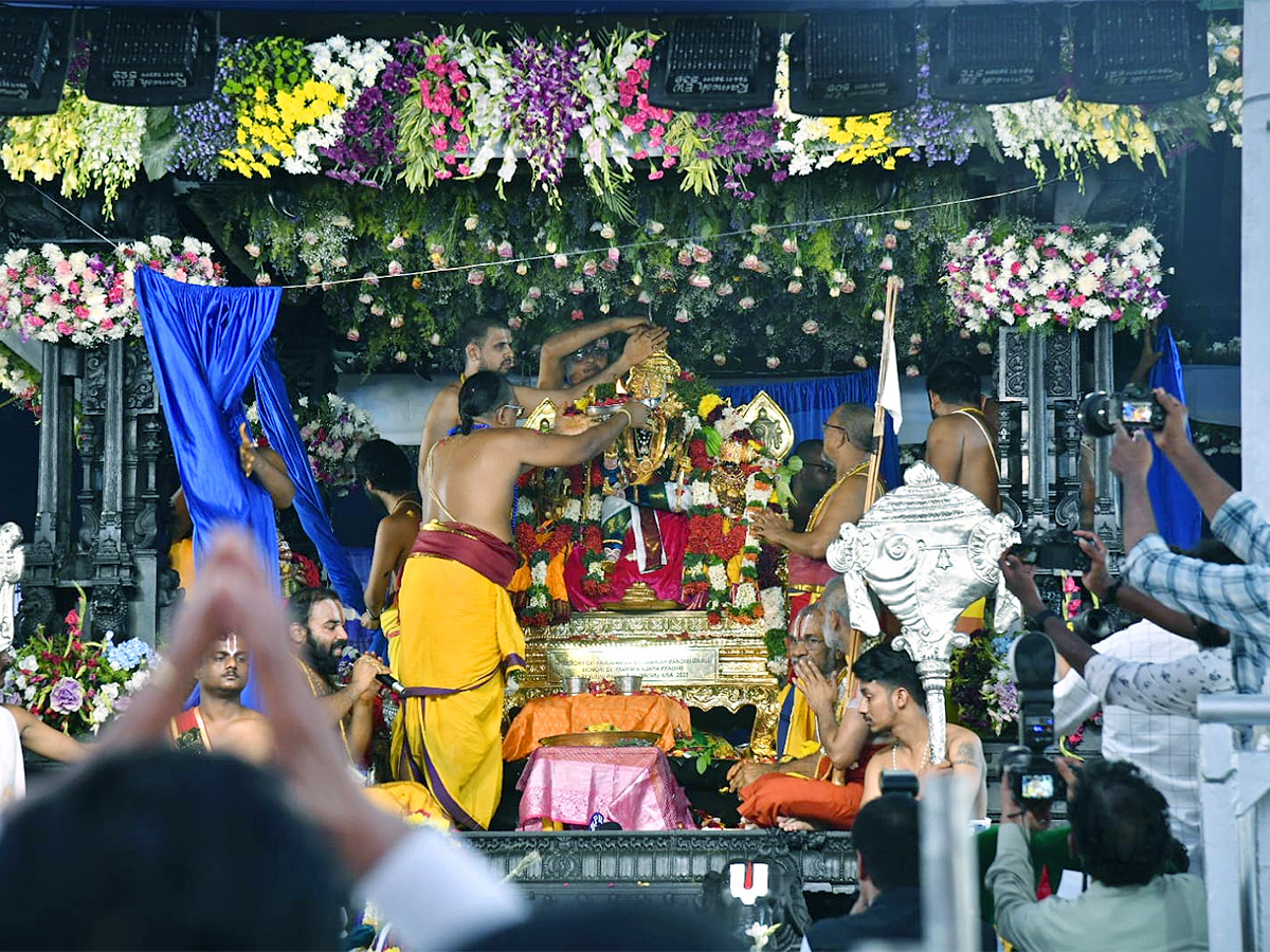 sri rama pattabhishekam 2024 bhadrachalam temple celebration photos - Sakshi9