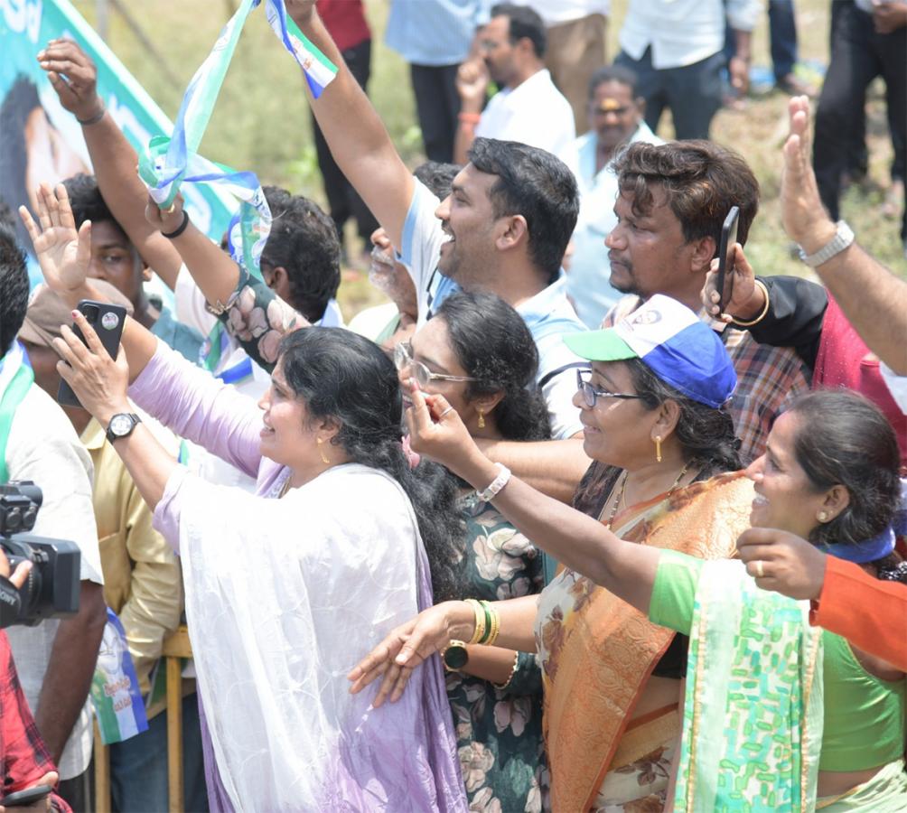 ys jagan memantha siddham bus yatra westgodavari photos - Sakshi23