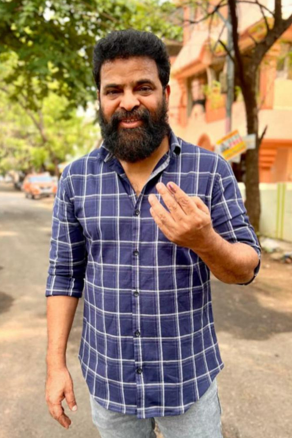 Tamil Nadu Lok Sabha Elections Stars Who Casted Their Votes - Sakshi18