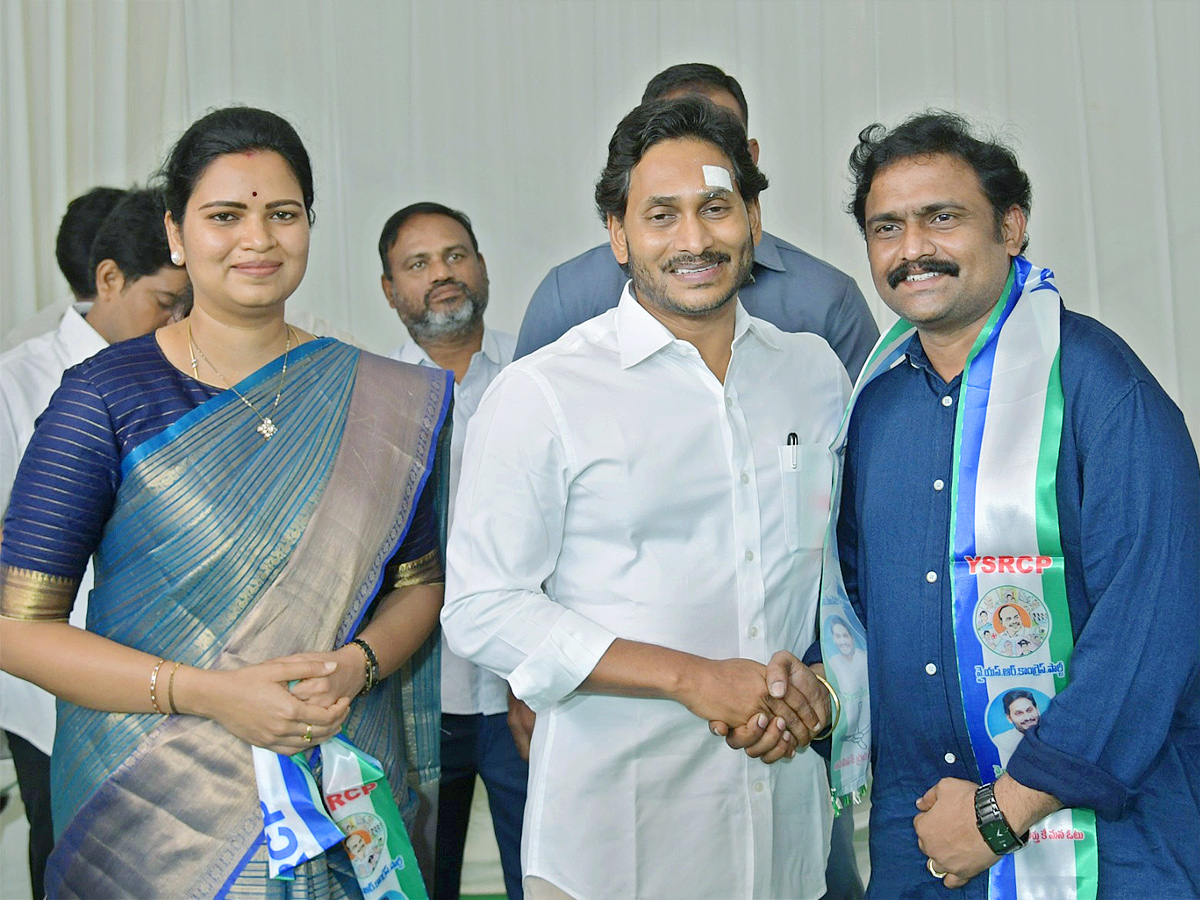 Tdp And Janasena Leaders Joins Ysrcp - Sakshi13