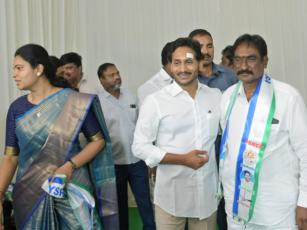 Tdp And Janasena Leaders Joins Ysrcp - Sakshi18