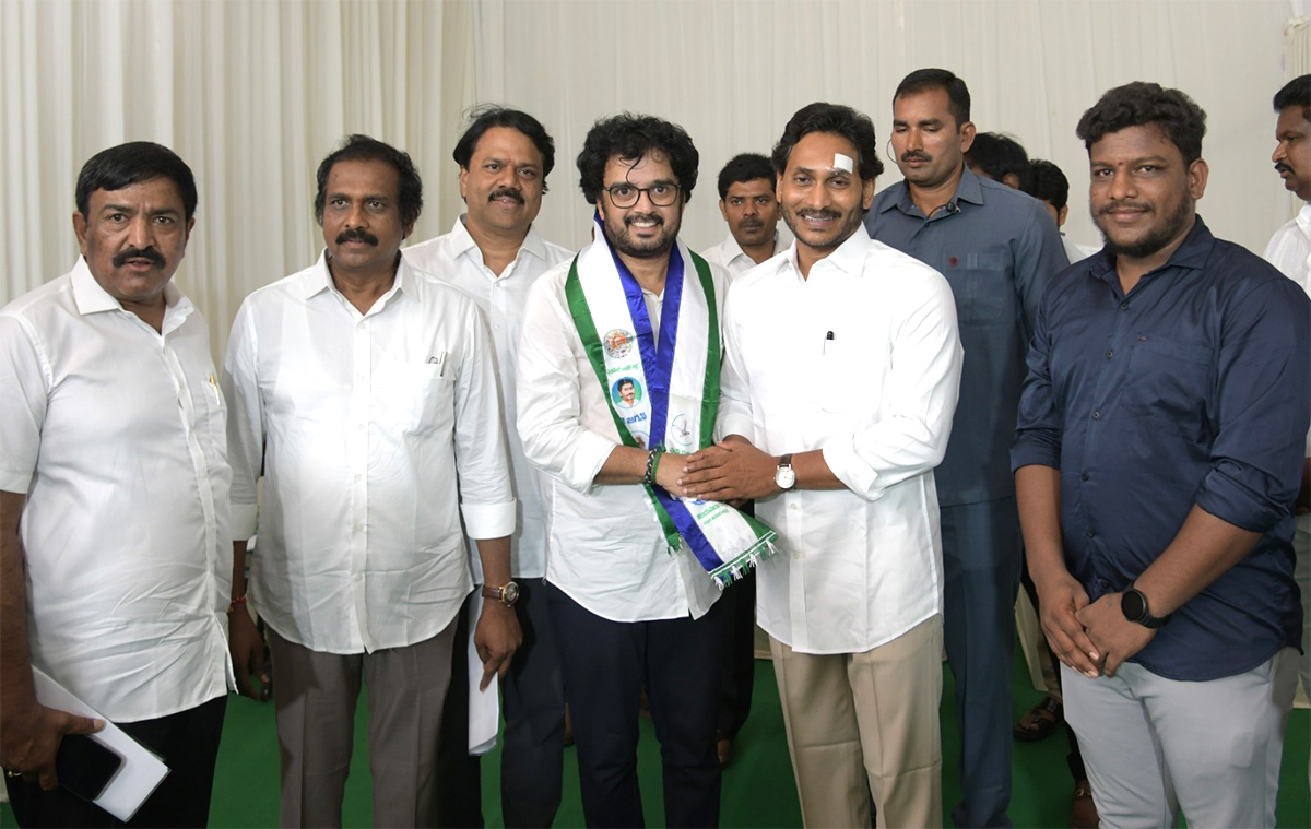 Tdp And Janasena Leaders Joins Ysrcp - Sakshi2