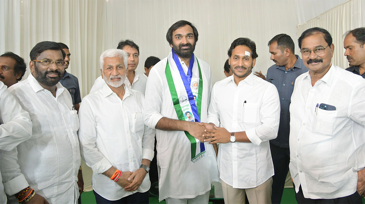 Tdp And Janasena Leaders Joins Ysrcp - Sakshi9