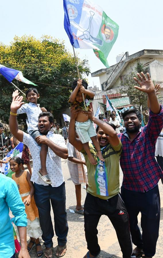 YS Jagan Memantha Siddham at EastGodavari Photos - Sakshi30