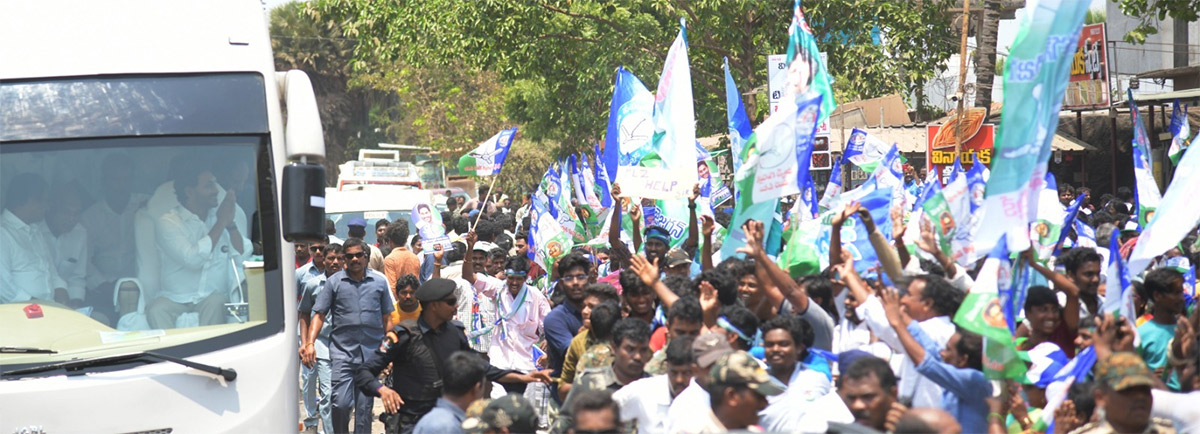 YS Jagan Memantha Siddham at EastGodavari Photos - Sakshi34