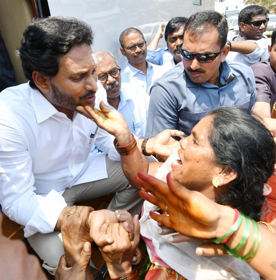 YS Jagan Memantha Siddham at EastGodavari Photos - Sakshi39