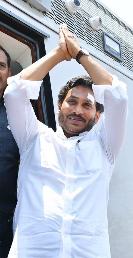 YS Jagan Memantha Siddham at EastGodavari Photos - Sakshi44