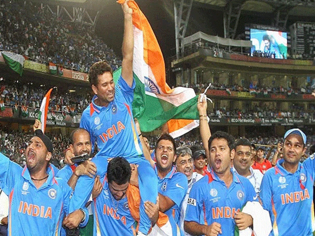 Historic Moment Of India Winning 2011 Word Cup On The Same Day Gallery - Sakshi9