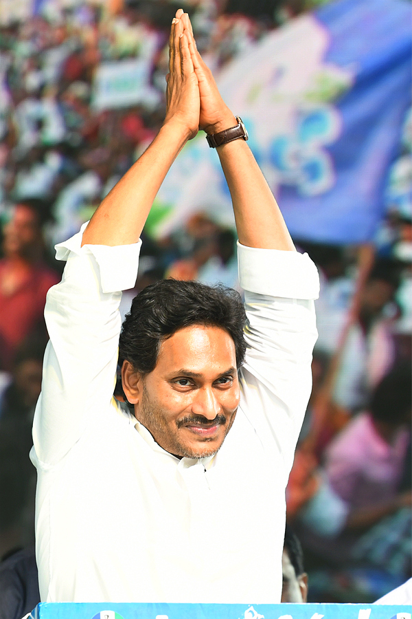 AP CM Y.S Jagan Mohan Reddy At Madanapalle Memantha Siddham Public Meeting Photos - Sakshi40