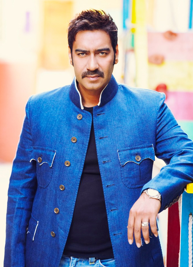 Bollywood Star Hero Ajay Devgn Rare And Unseen Photos - Sakshi25