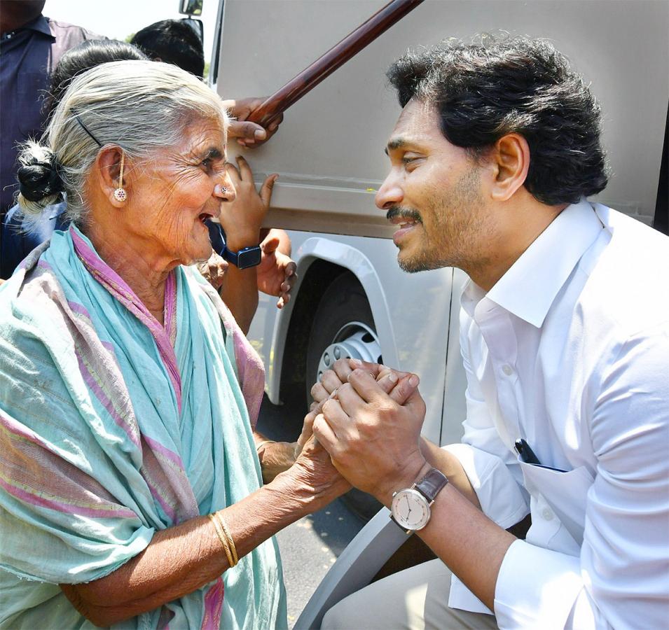 ys jagan mohan reddy Memantha Siddham 6Day at Annamayya District - Sakshi6