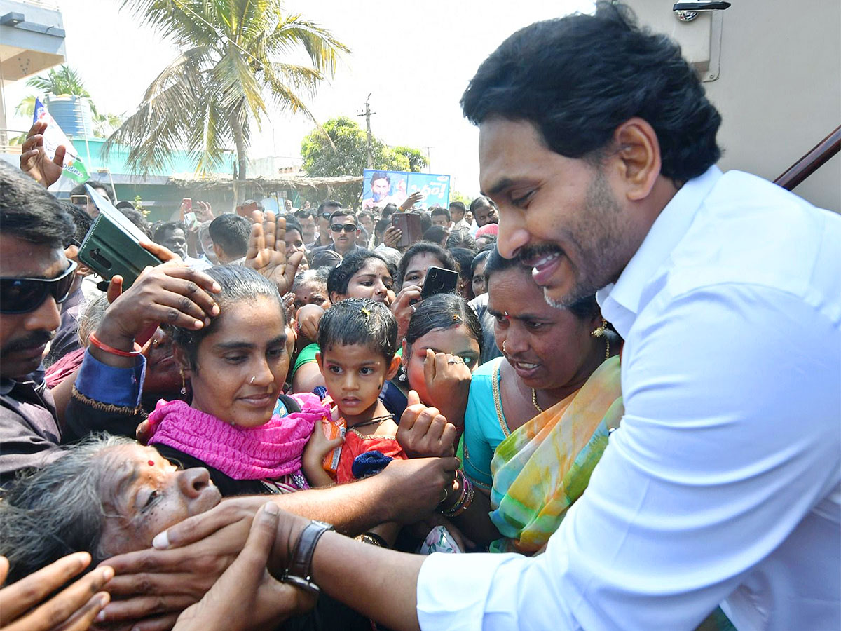 Chittoor: CM Jagan Memantha Siddham Bus Yatra Day 7 Photos - Sakshi24