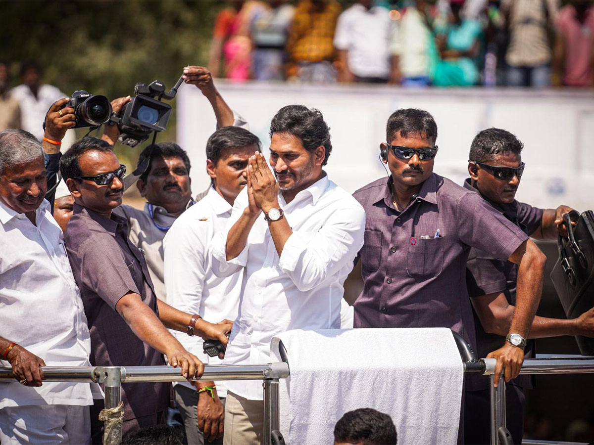 Chittoor: CM Jagan Memantha Siddham Bus Yatra Day 7 Photos - Sakshi25