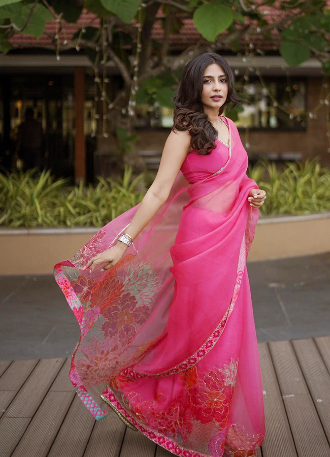 Aishwarya Lekshmi Ultimate Saree Looks - Sakshi15