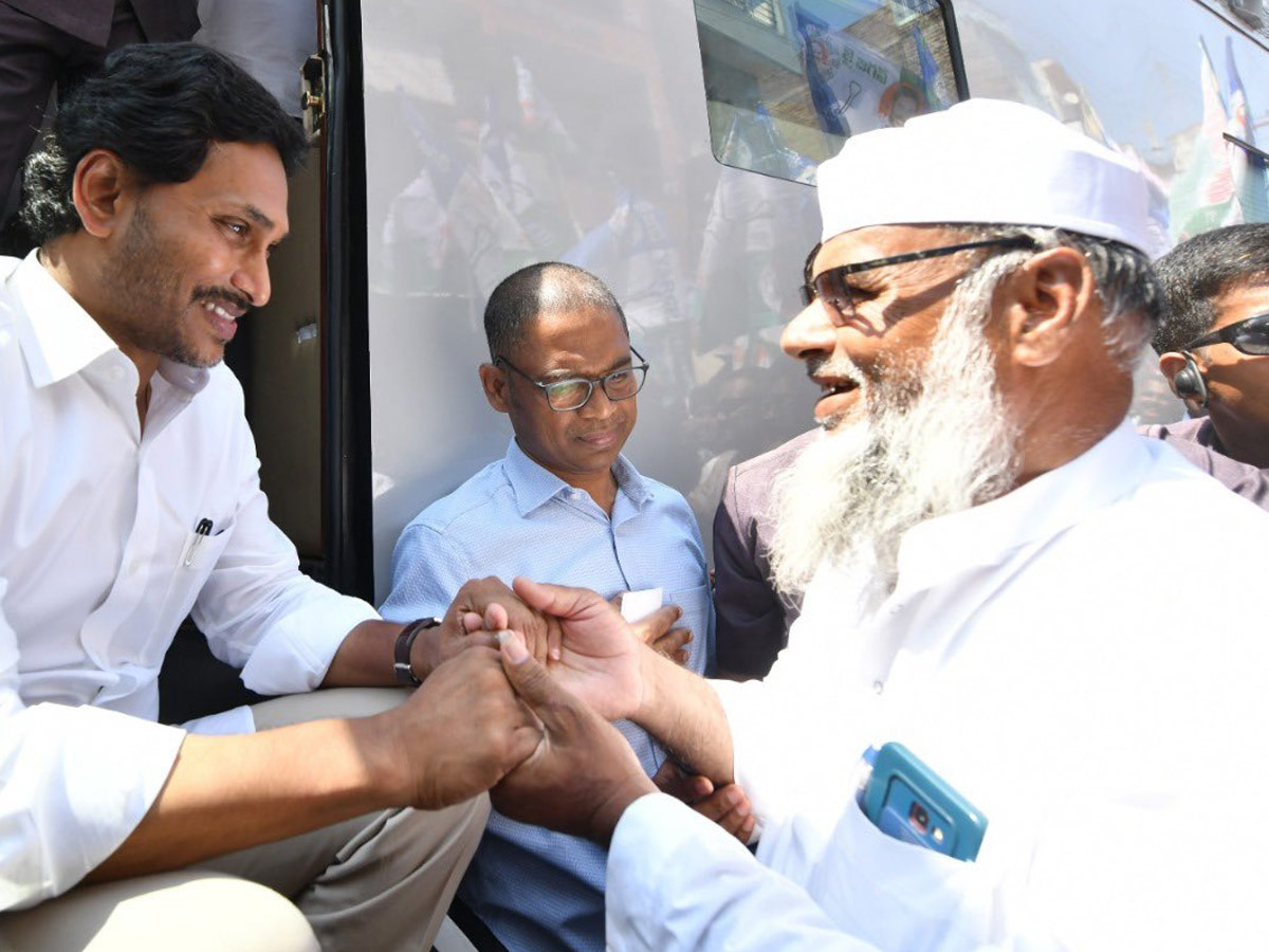 CM YS Jagan Memantha Siddham Bus Yatra at Chittoor District Photos - Sakshi22