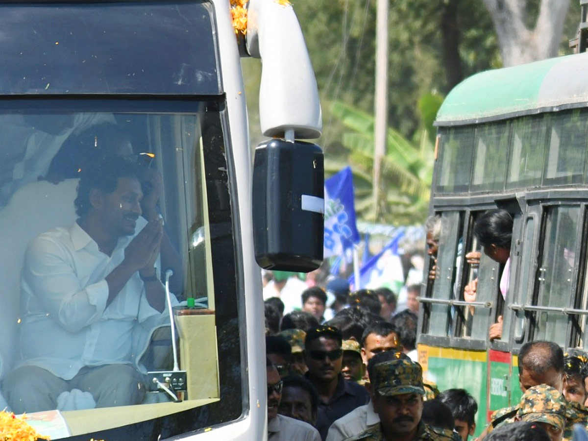 CM YS Jagan Memantha Siddham Bus Yatra at Chittoor District Photos - Sakshi6