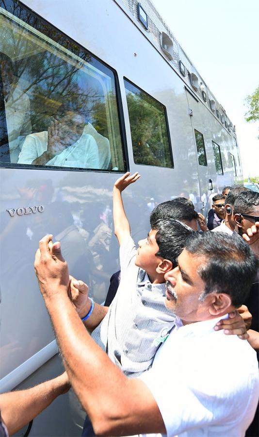 Chittoor: CM Jagan Memantha Siddham Bus Yatra Day 7 Photos - Sakshi6