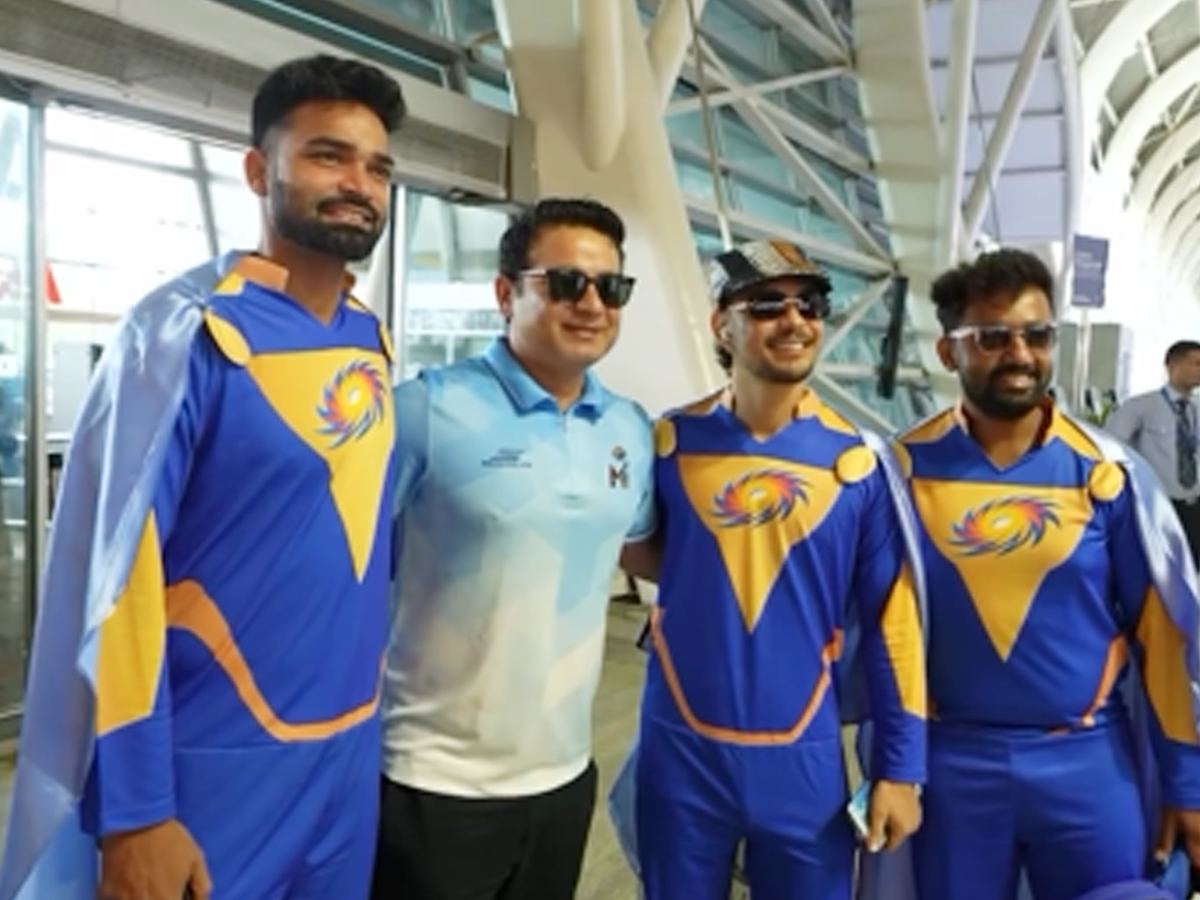 IPL 2024 Mumbai Indians Stars Spotted In Punishment Jumpsuit Check Why - Sakshi11