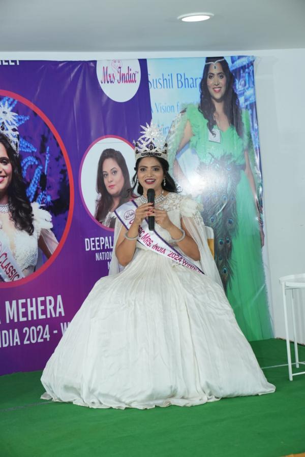 Hyderabad Classic Mrs India 2024 Winner Ratna Mehra Photos - Sakshi4