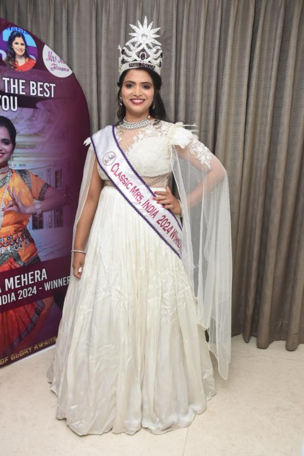 Hyderabad Classic Mrs India 2024 Winner Ratna Mehra Photos - Sakshi8