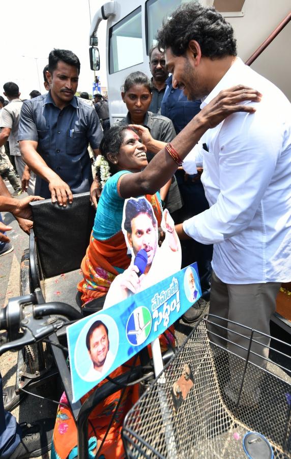 CM YS Jagan At Memantha Siddham Bus Yatra Nellore District Photos - Sakshi3