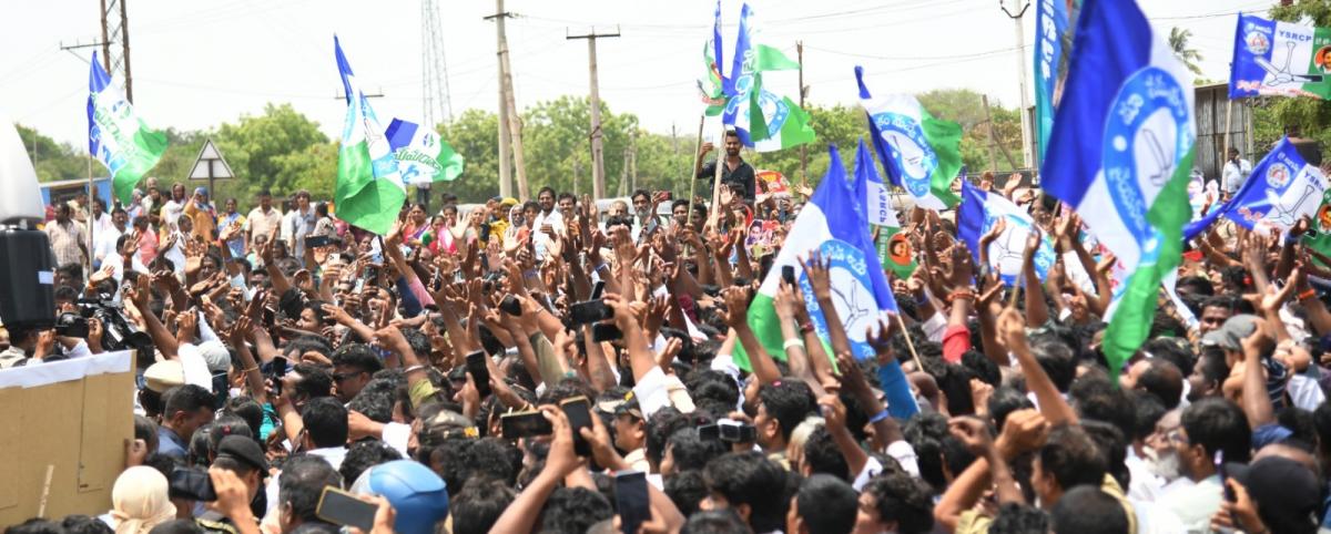 CM YS Jagan At Memantha Siddham Bus Yatra Nellore District Photos - Sakshi4