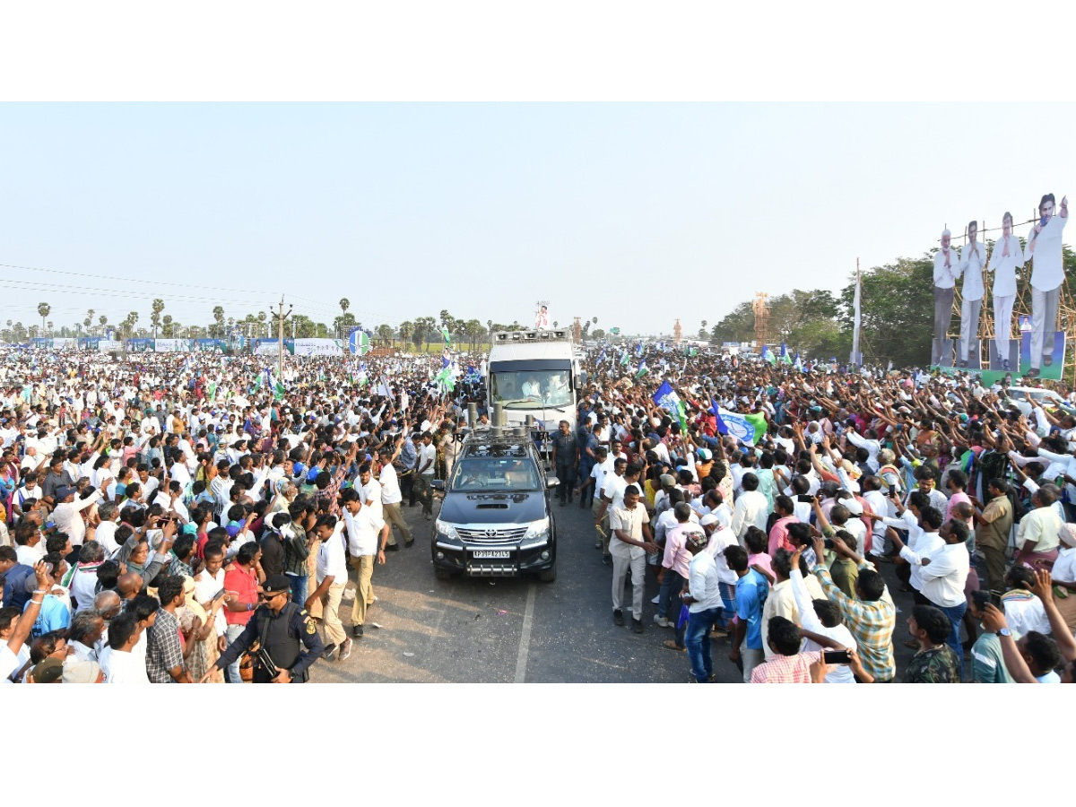 AP CM YS Jagan Memantha Siddham Public Meeting at Kavali Nellore District Photos - Sakshi36