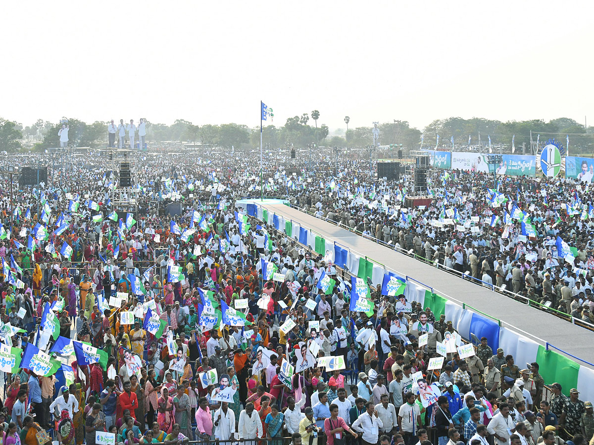 AP CM YS Jagan Memantha Siddham Public Meeting at Kavali Nellore District Photos - Sakshi47