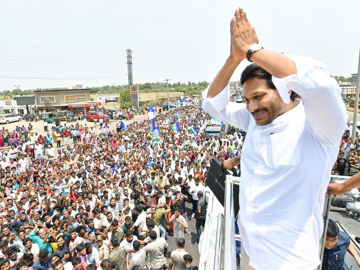  CM YS Jagan Memantha Siddham Road Show At Kovaur In Nellore District PHotos - Sakshi9