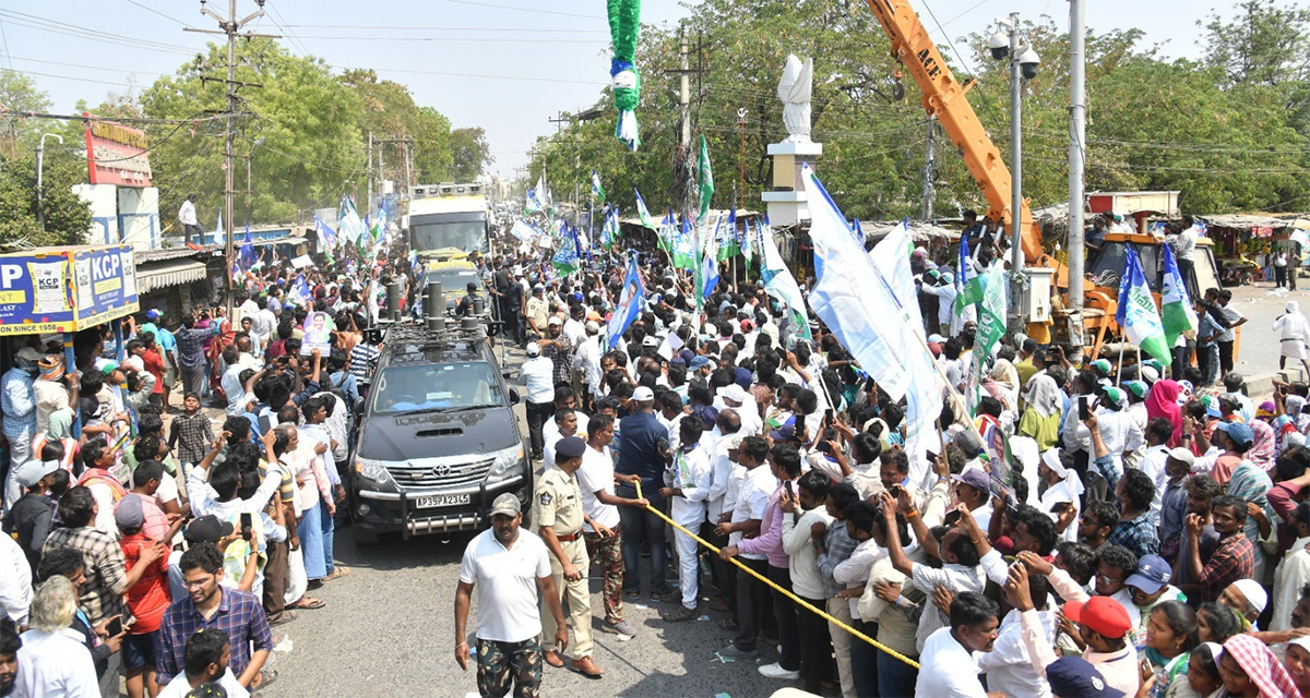 AP CM YS Jagan Memantha Siddham at Prakasam Distirct - Sakshi15