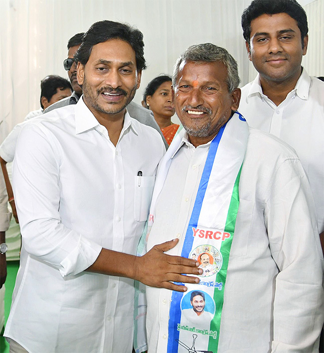 AP CM YS Jagan Memantha Siddham at Prakasam Distirct - Sakshi26