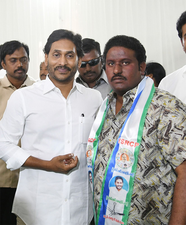 AP CM YS Jagan Memantha Siddham at Prakasam Distirct - Sakshi32