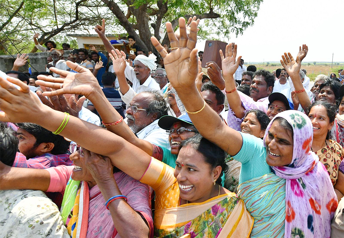 AP CM YS Jagan Memantha Siddham at Prakasam Distirct - Sakshi38