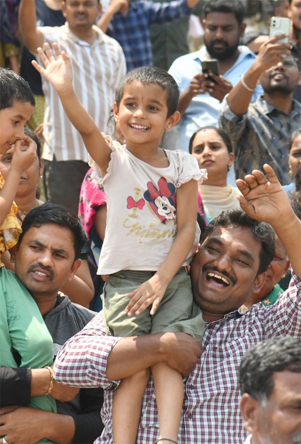 AP CM YS Jagan Memantha Siddham at Prakasam Distirct - Sakshi9