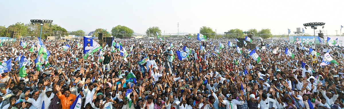 AP CM YS Jagan Public Meeting at Konakanametla Junction Memantha Siddham - Sakshi34