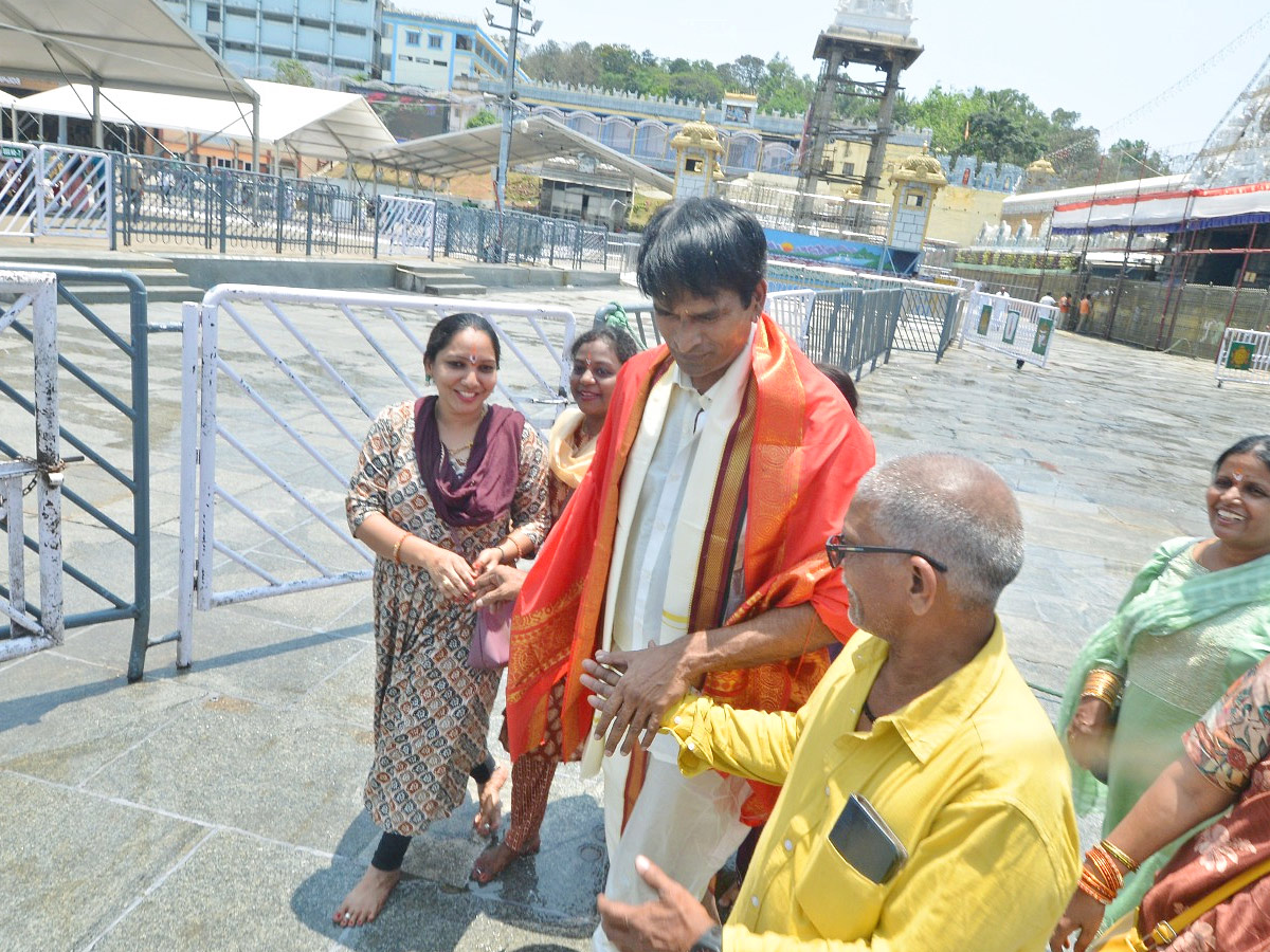 Actor And Director Ravi Babu and His Family Visits Tirumala Temple Photos - Sakshi6