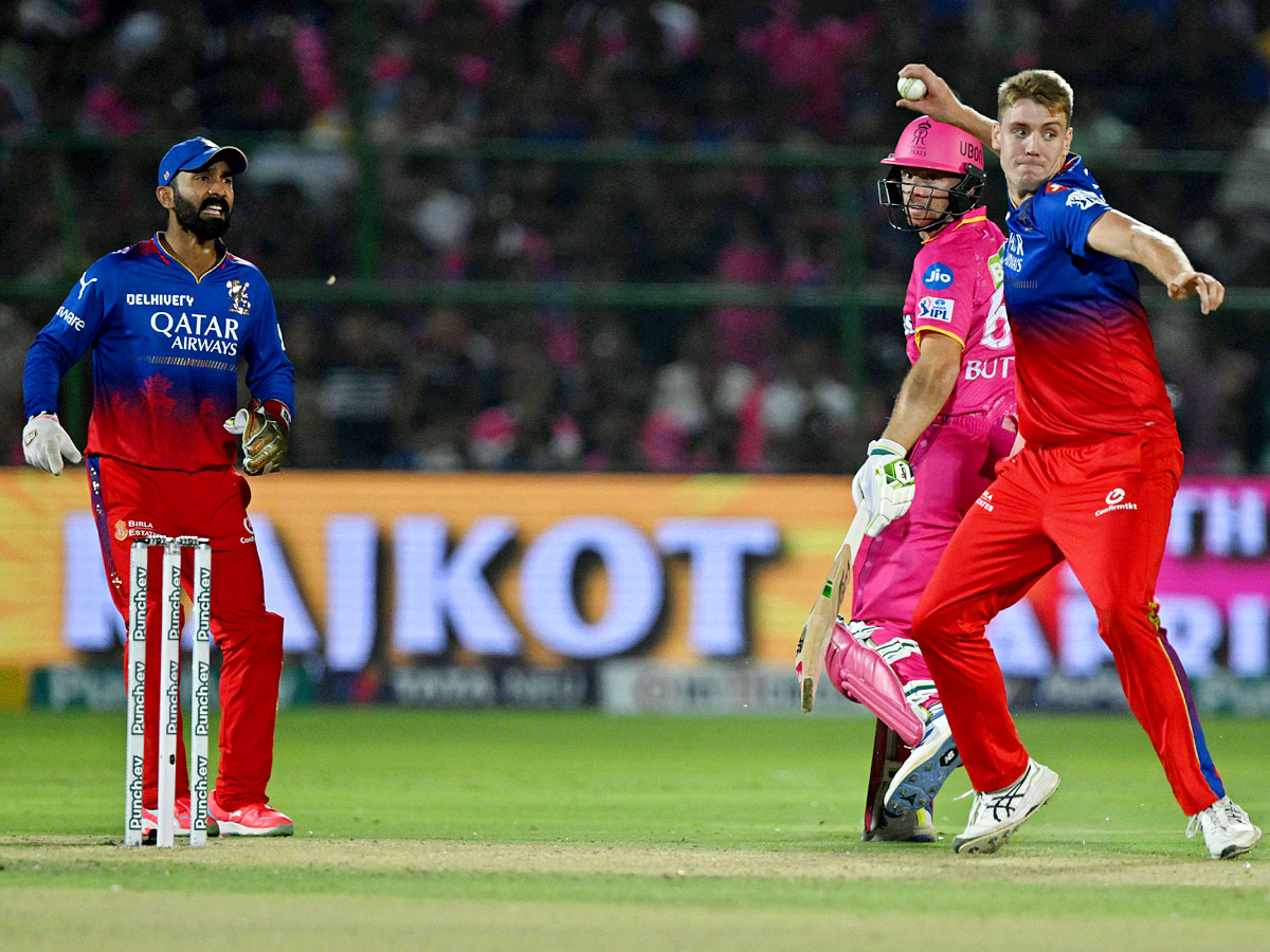 Rajasthan Royals win by 6 wickets With Royal Challengers Bengaluru Photos - Sakshi5