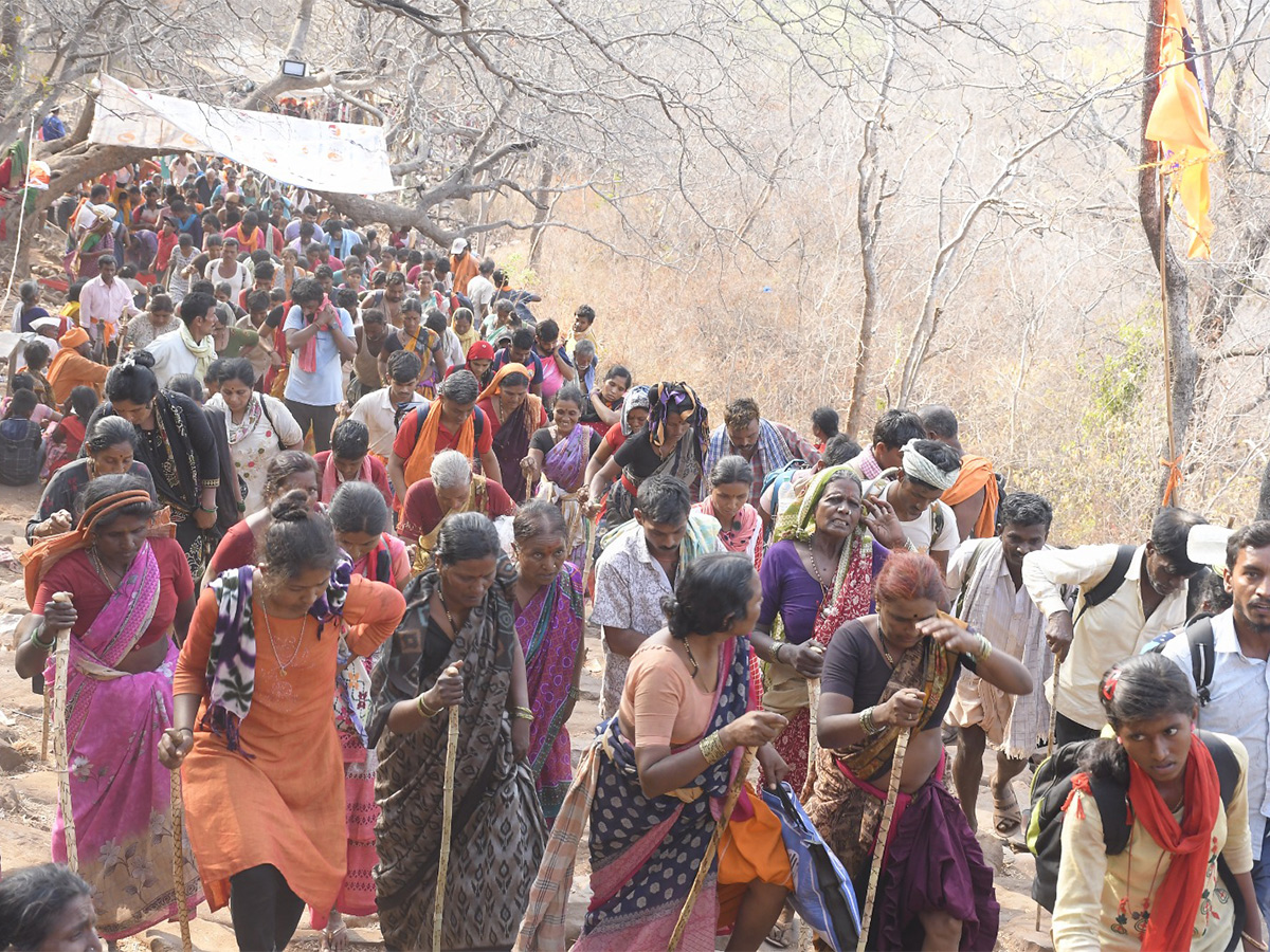 Ugadi Mahotsavam begins at Srisailam temple - Sakshi16