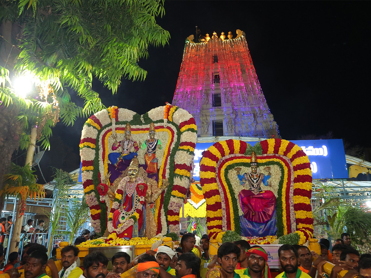 Ugadi Mahotsavam begins at Srisailam temple - Sakshi21