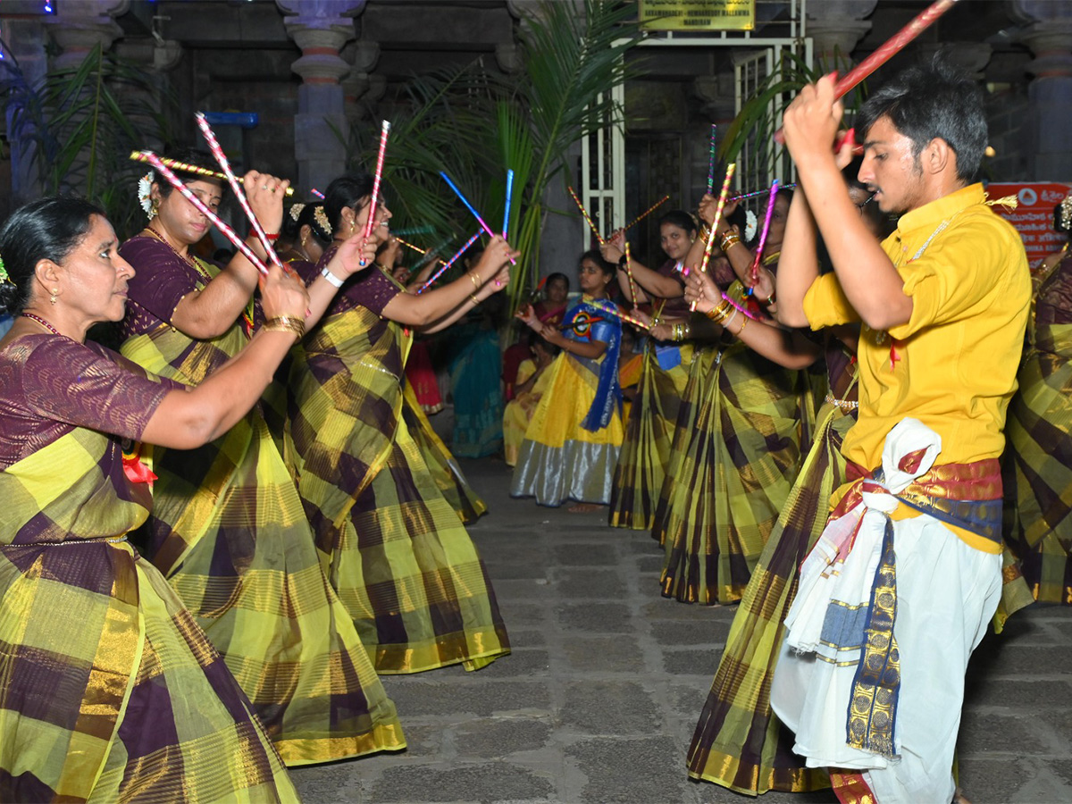 Ugadi Mahotsavam begins at Srisailam temple - Sakshi26